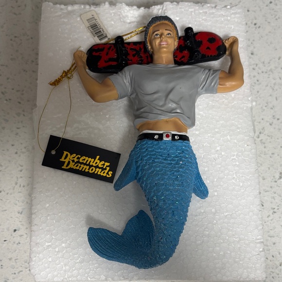 December Diamonds Sk8r Skater Boy Resin Merman Holiday Ornament 2022 NWT - Picture 3 of 11
